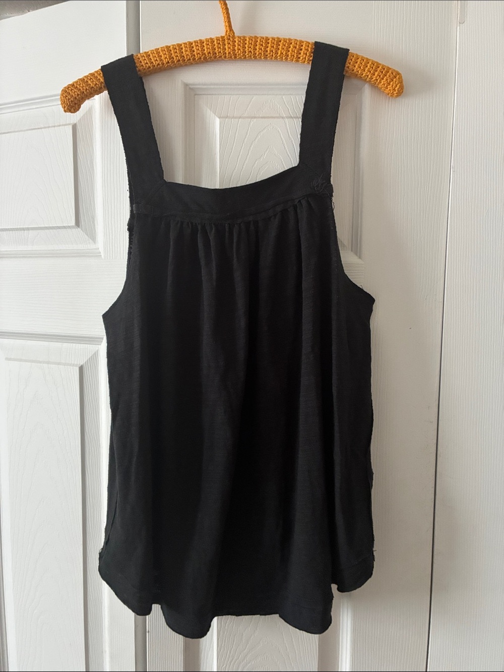 Free PeopleWomen’s Sleeveless Square-Neck Top - Versatile Summer Staple